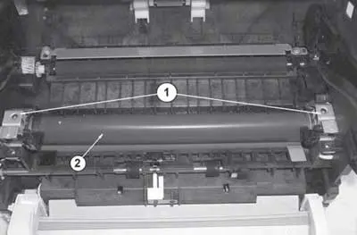 Снятие держателей верхней части узла термозакрепления