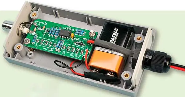 The PCB and the battery The PCB and the battery