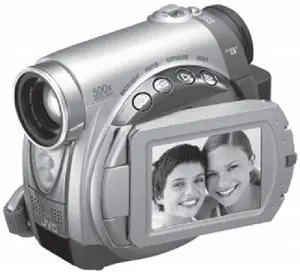 Внешний вид видеокамеры JVC GR-D230